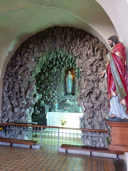 Datei:Lourdes-Grotte irdning10.JPG