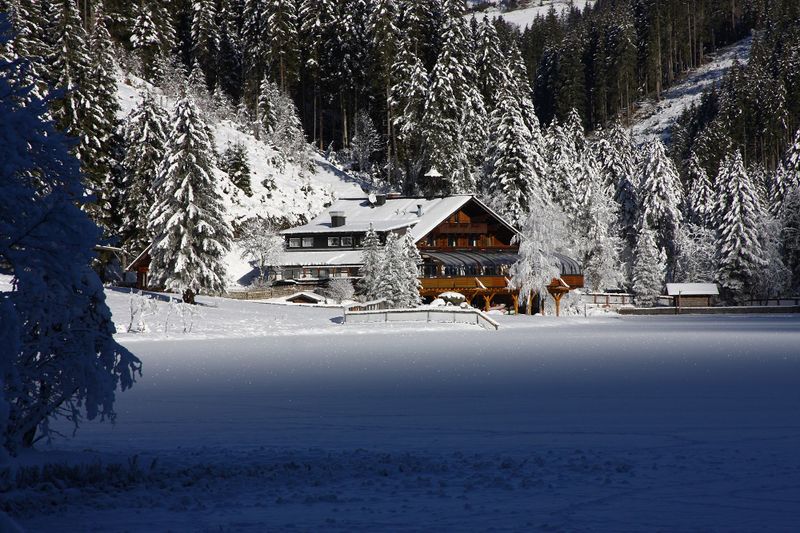 Datei:Forellenhof 26681 2014-01-01.jpg