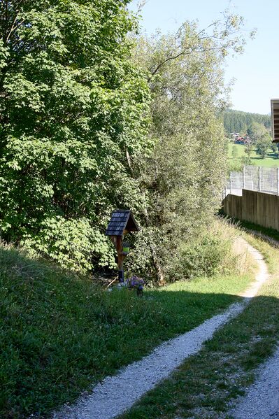 Datei:Flurkreuz Hansi Stiegler Weyern-30-2023-09-08.jpg