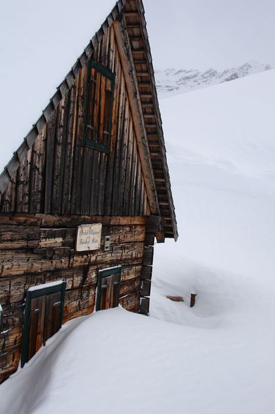 Datei:Fahrlechhütte 3022 2009-03-20.jpg