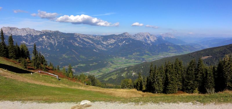 Datei:Weiter Ausblick ins Ennstal.jpg