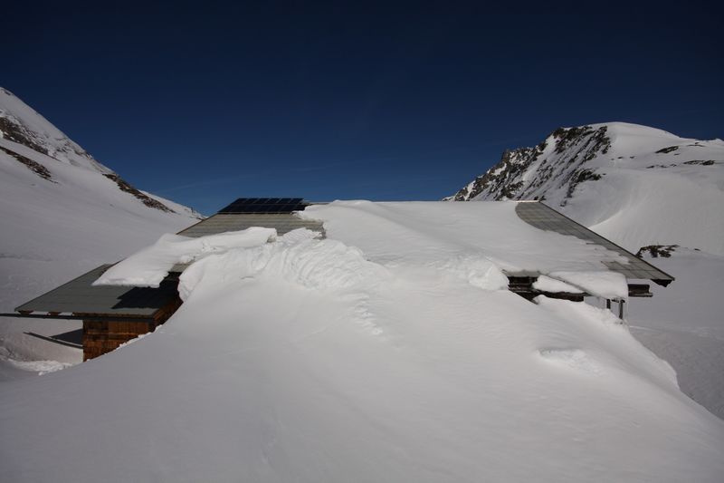 Datei:Giglachseehütte 2021 2012-03-15.jpg