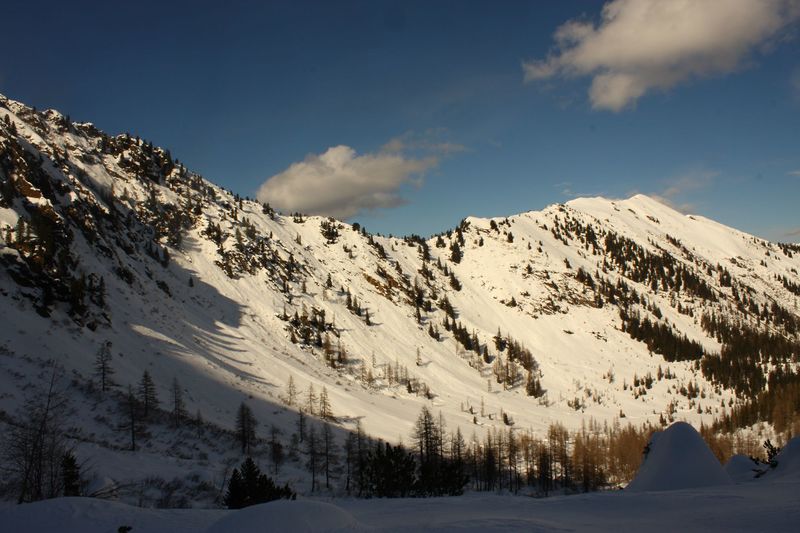 Datei:Niedereck-knallkar 44605 2014-02-28.jpg