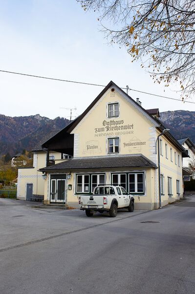 Datei:Kirchenwirt weng-1000-2021-10-31.jpg