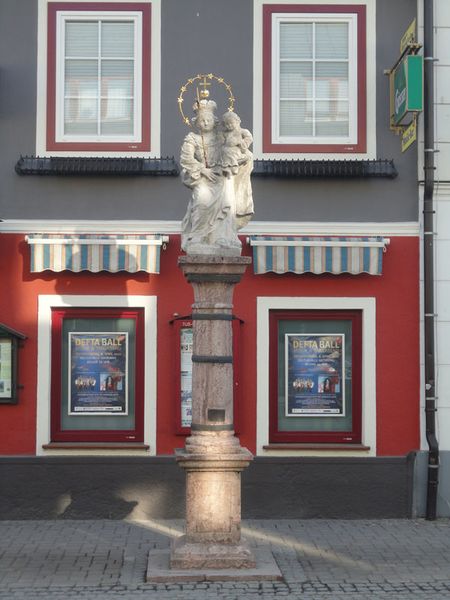 Datei:Mariensaeule-Groebming.jpg