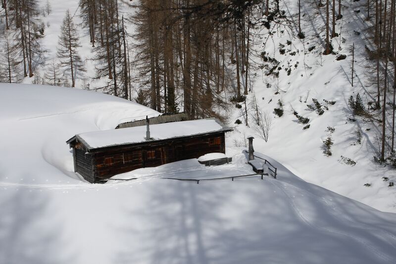 Datei:Rössingerhütte luseralm 18827 2016-02-20.jpg