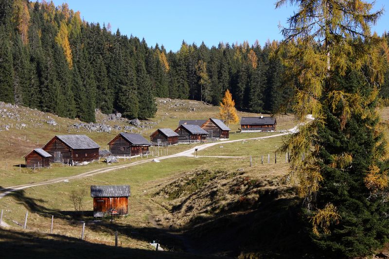 Datei:Viehbergalm 10661 2015-10-27.jpg