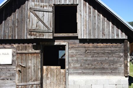 Messnerhütte tuchmoar 585 13-09-05.jpg