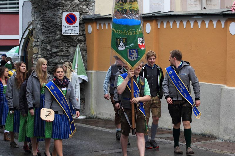 Datei:Erntedankumzug schladming17 60874 2017-10-08.jpg