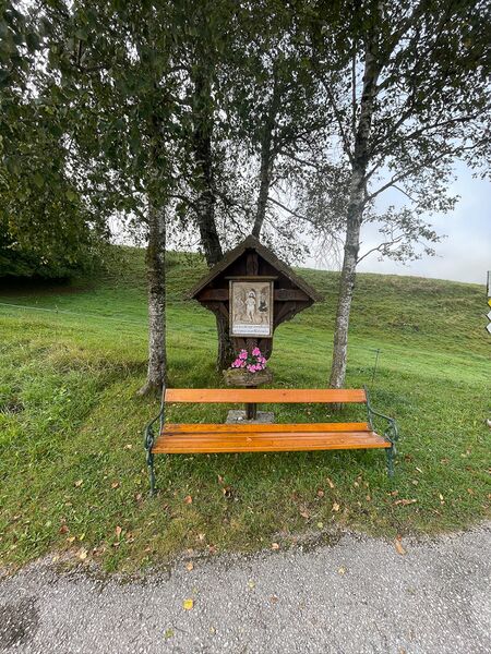 Datei:Wegkreuz in schrödis-10-2023-09-20.jpg