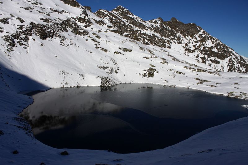 Datei:Unterer buckelkarsee 76357 2014-10-27.jpg