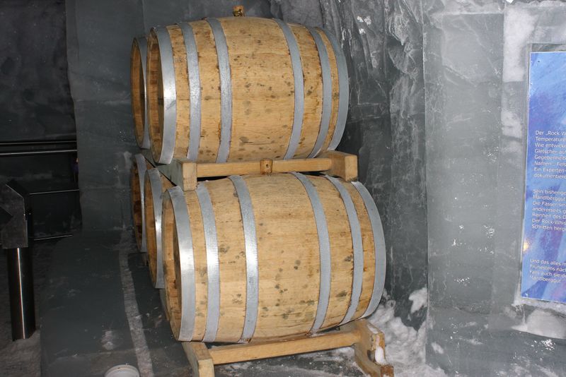 Datei:Eispalast dachsteingletscher 92978 2015-06-25.jpg