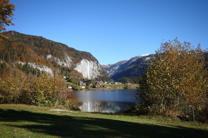 Datei:Grundlsee See 77864 2014-11-03.jpg