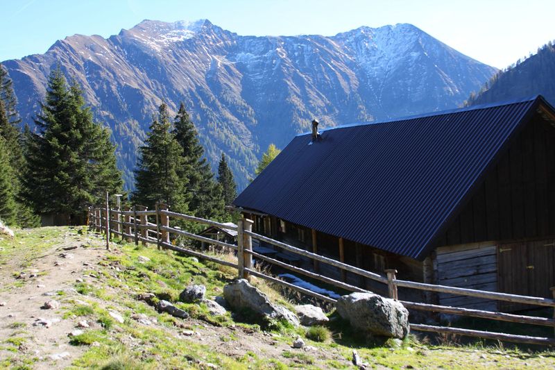 Datei:Kaltherbergalm knallstein 36350 2011-10-18.jpg