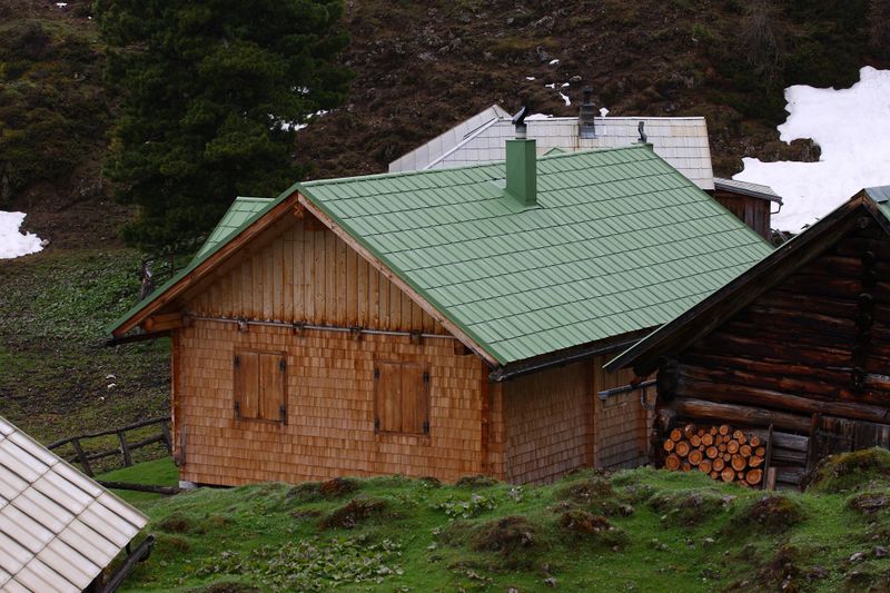 Datei:Stornalm 90489 2015-05-16.jpg