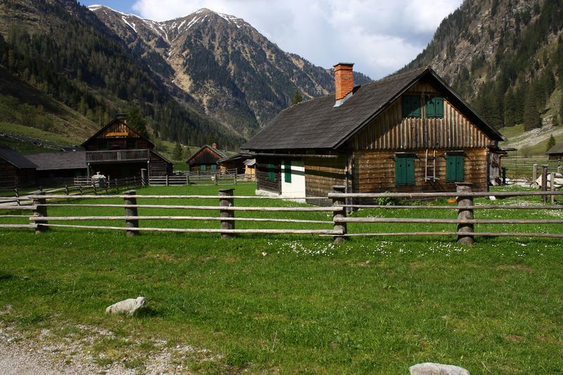 Datei:Zauneralm kleinsölk obertal 54950 2014-04-30.jpg