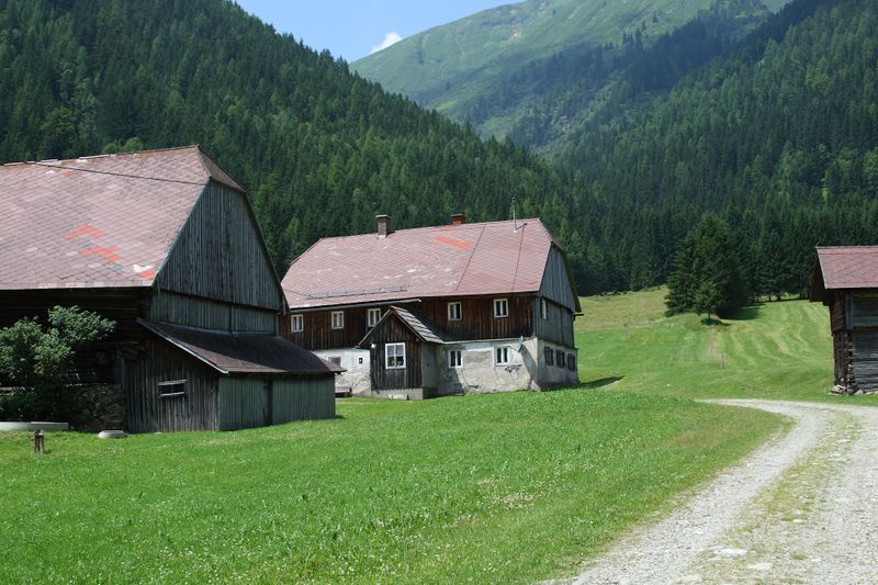 Datei:Ramlhof-oppenberg 8229.jpg