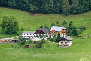 Steinlechnerhof 8942.jpg