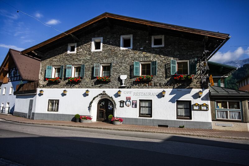Datei:Vorstadtstubn schladming-1002-2013-06-23.jpg