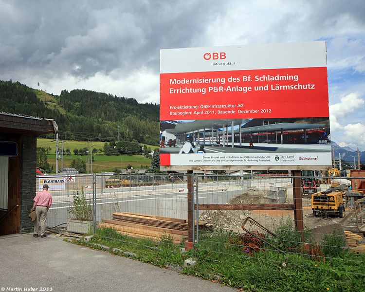 Datei:Bahnhofschladming110805wiki.jpg