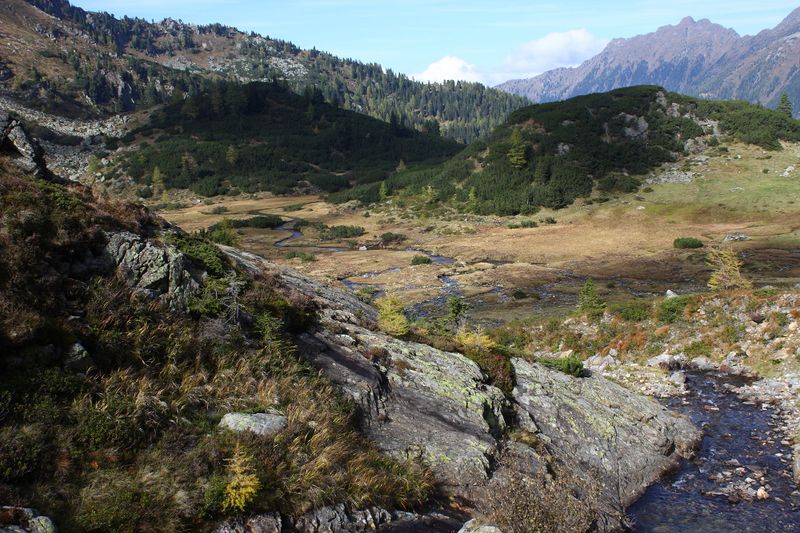 Datei:Innere alm 76430 2014-10-06.jpg