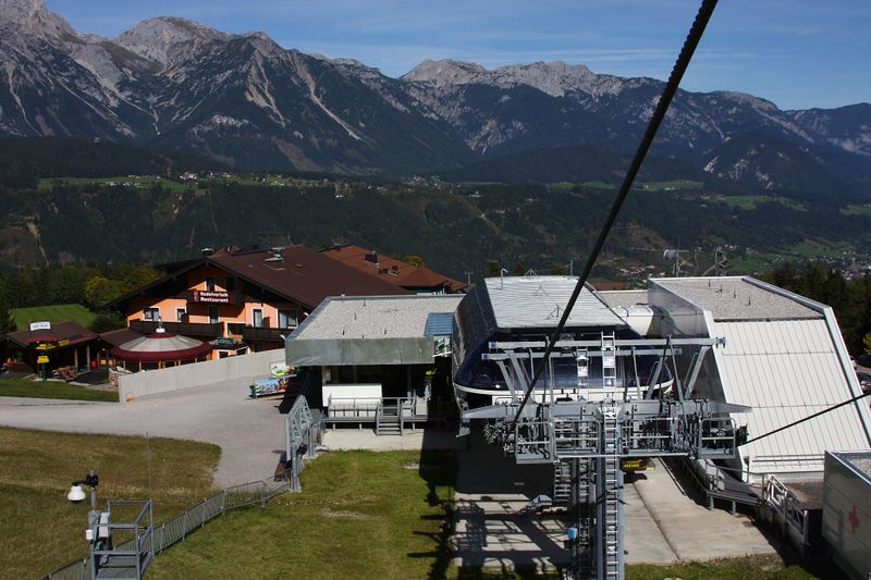 Datei:Gipfelbahn hochwurzen 73218 2014-09-29.jpg