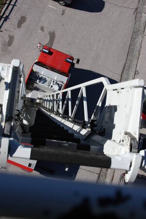 DLK-23-12 1457 2013-10-13.jpg