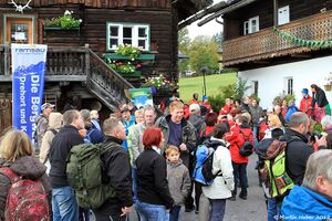 Fanwanderung121013wiki2.jpg