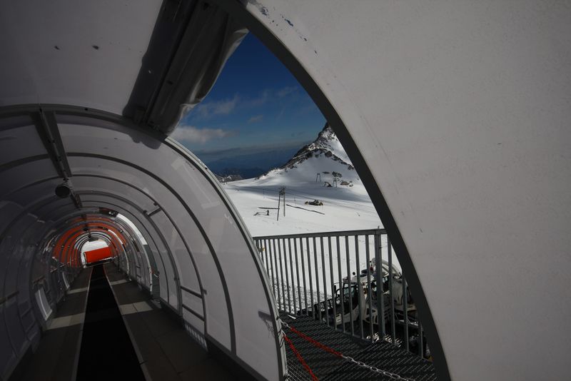 Datei:Förderband Skyline 93369 2015-06-25.jpg