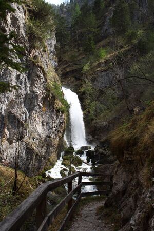 Wasserlochklamm palfau 70584 2018-04-23.jpg