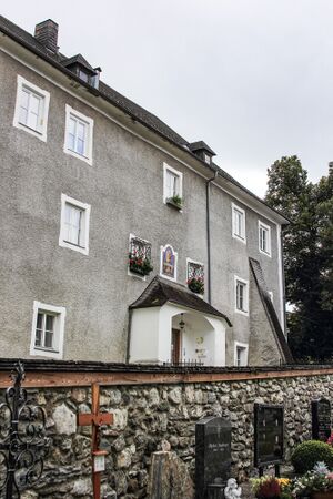 Pfarrhof haus.i.E 59170 2017-09-21.jpg