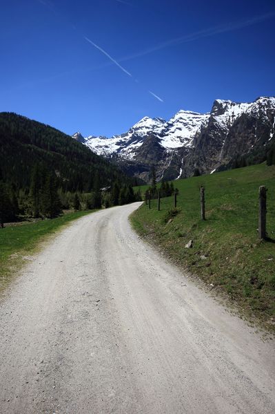 Datei:Sattental 45800 2017-05-19.jpg