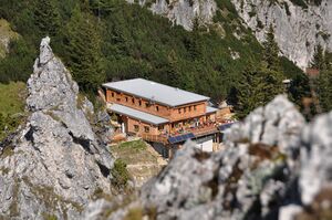 Buchsteinhaus Eröffnung 2010 (© EK).jpg