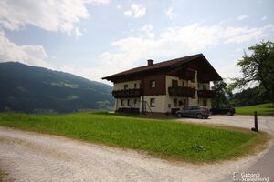 Davidbauer birnberg 9744.jpg