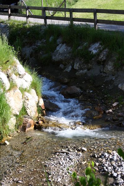 Datei:Niederstuttern 58668 2014-05-26.jpg