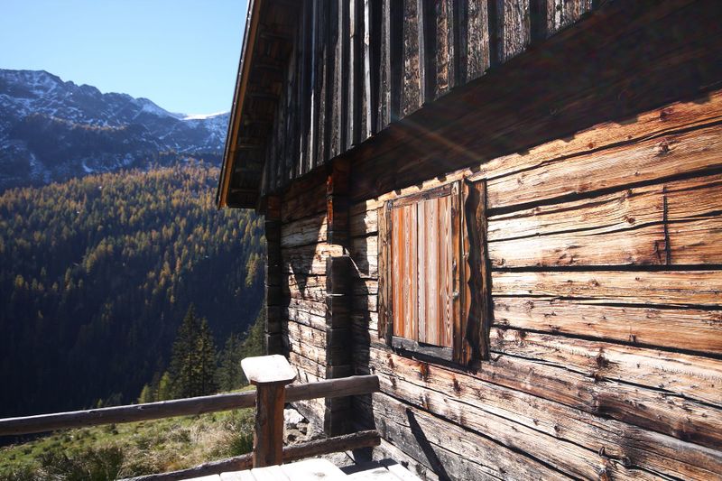 Datei:Kaltherbergalm knallstein 36358 2011-10-18.jpg