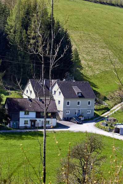 Datei:Vlg.Fischer burgfried-300232-2023-05-04.jpg