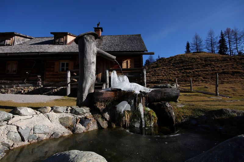 Datei:Fahrlechhütte 73064 2011-11-30.jpg