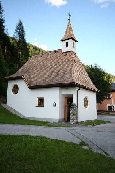 Datei:Johanneskapelle Mandling 28935 2016-06-28.jpg
