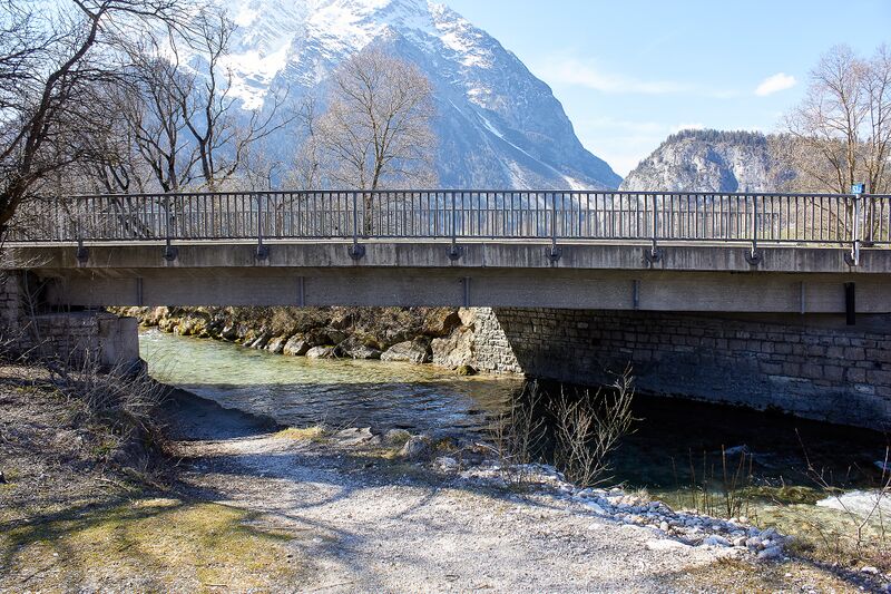 Datei:Große grimmingbrücke-0717-2023-04-10.jpg