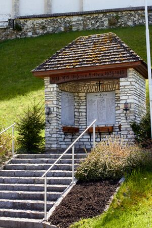 Kriegerdenkmal lassing-300421-2023-05-04.jpg