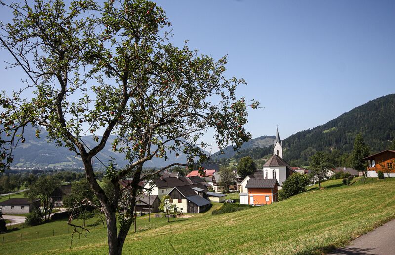 Datei:Pfarrkirche Weng-30-2012-08-21.jpg