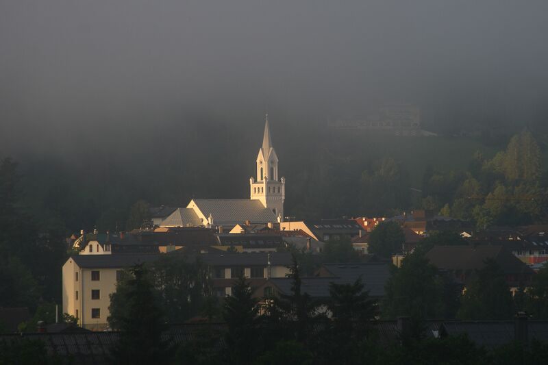 Datei:Peter-und-Paul-Kirche Schladming 2685 13-06-19.jpg