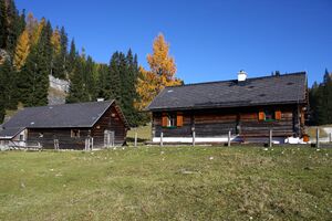 Simeterhütte viehbergalm 10601 2015-10-27.jpg