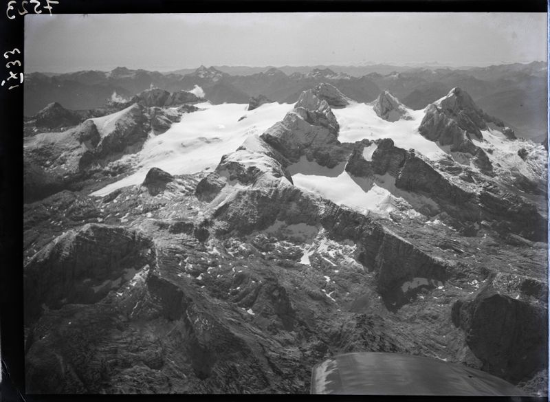 Datei:Dachsteingletscher 1933.jpg
