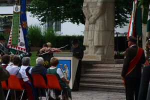 Kranzniederlegun ökb-schladming 27745 2016-06-25.jpg