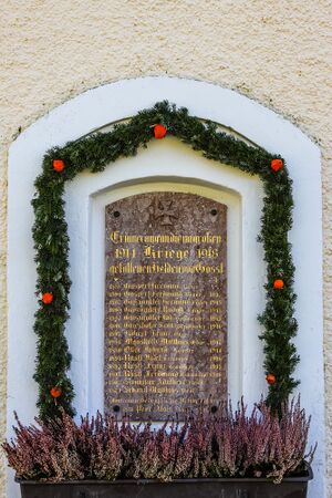 Kriegerdenkmal gössl dorfkirche 78255 2014-11-03.jpg