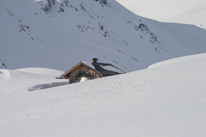 Datei:Tonner Hütte-32-2008-03-31.jpg