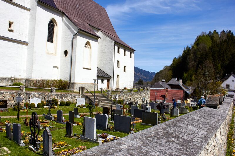 Datei:Friedhof lassing-300379-2023-05-04.jpg