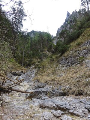 Humlechnergraben 54622 2014-04-27.JPG